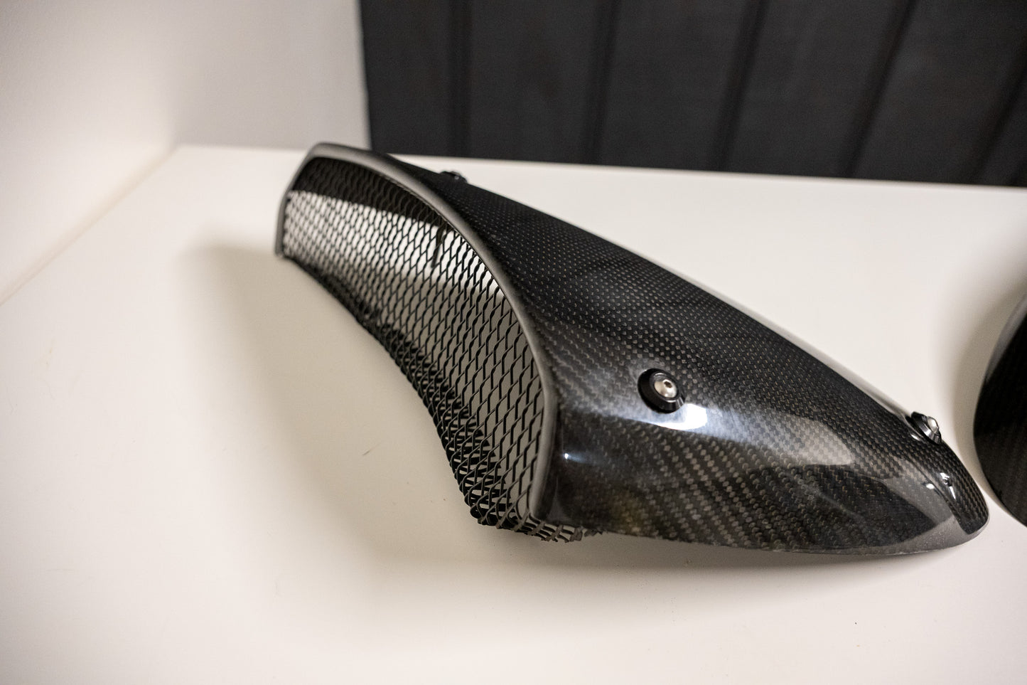 Reverie carbon fiber wide side scoops